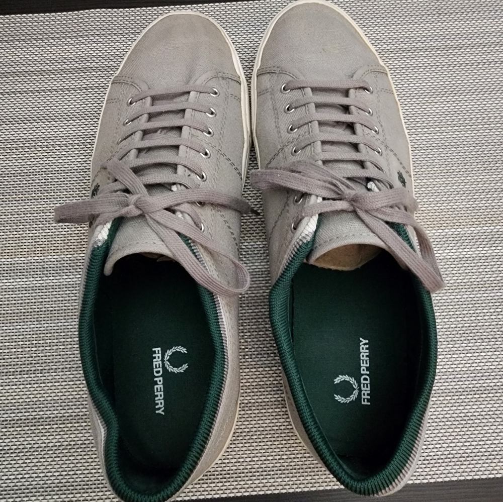 Fred Perry men's gray and green canvas sneakers size 12